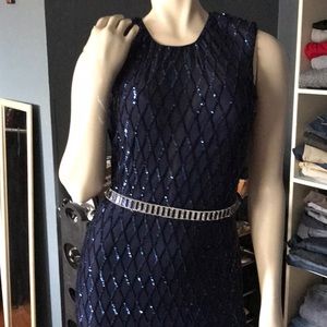 Beautiful  Dress Size L Missing 1 hook on Belt